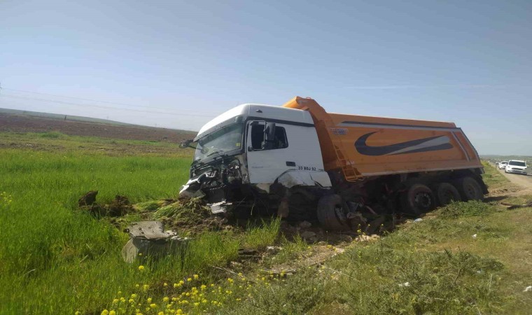 Şanlıurfada feci kaza: 1i polis 4 ölü