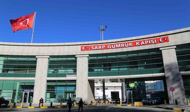 Sarp Sınır Kapısında bayram yoğunluğu