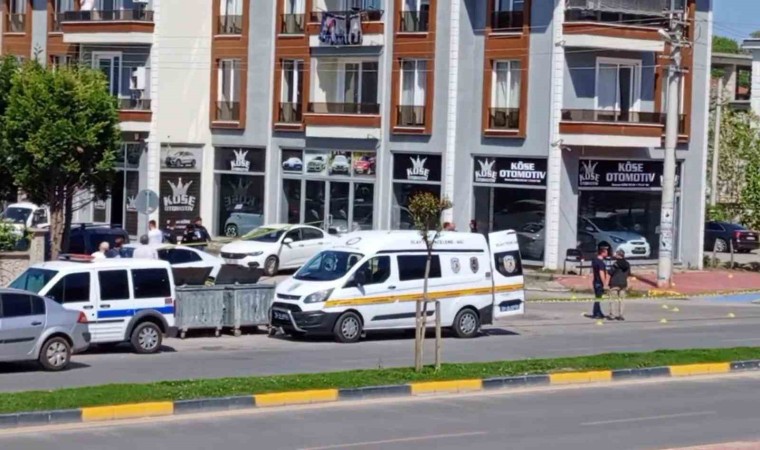 Şehir dışından gelip oto galeriyi kurşunladılar: 1 yaralı, 4 gözaltı