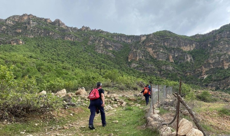 Siirtte kayalıklardan düşen 1 kişi hayatını kaybetti