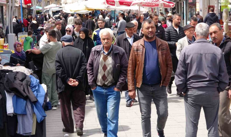 Yozgatta çarşı ve pazarda bayram yoğunluğu yaşanıyor