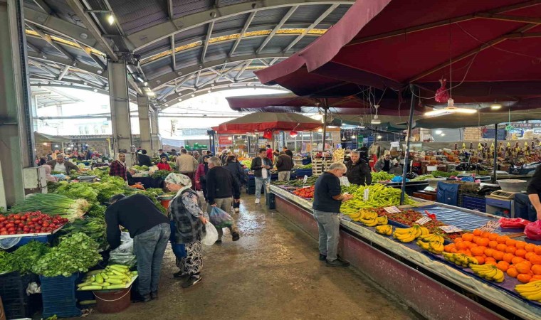 Zonguldakta semt pazarı boş kaldı