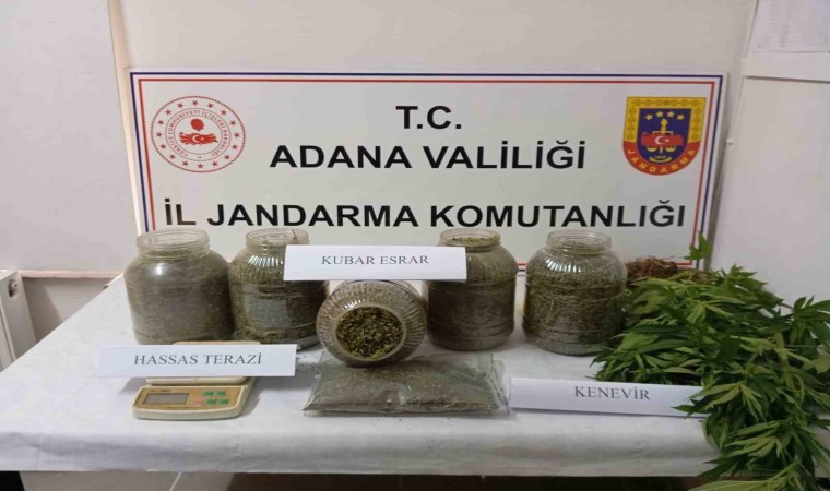 Adanada bidonlara saklanmış uyuşturucu madde ele geçirildi