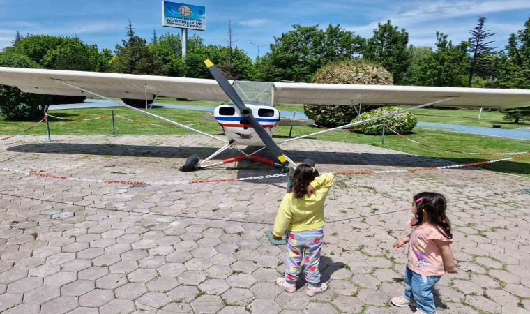 Ahmet Ara Engelsiz Kreşte minikler yaşayarak öğreniyor