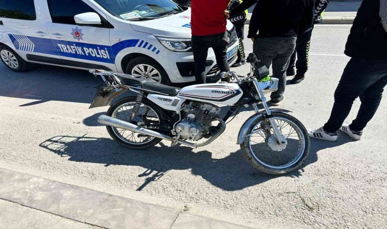 Akşehirde kural tanımayan motosiklet sürücülerine ceza