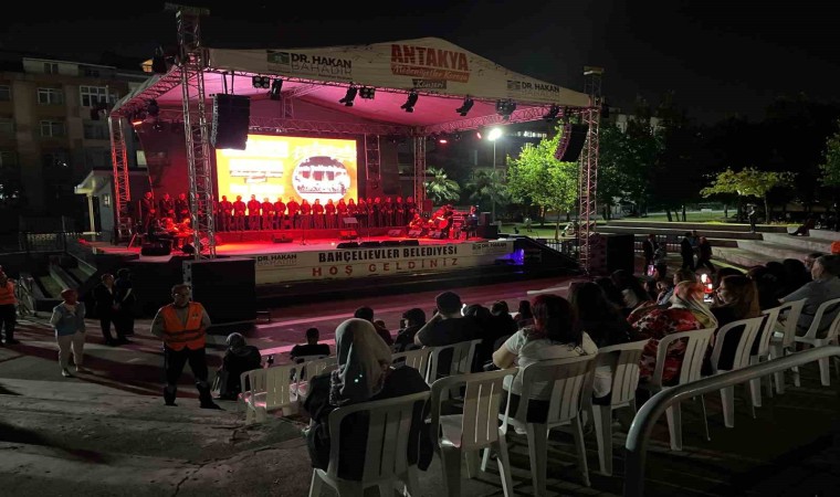 Antakya Medeniyetler Korosunun anlamlı konseri büyük beğeni topladı