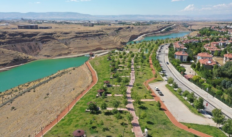 Başkan Geçit, Beylerderesi Şehir Parkındaki yenileme çalışmalarını inceledi