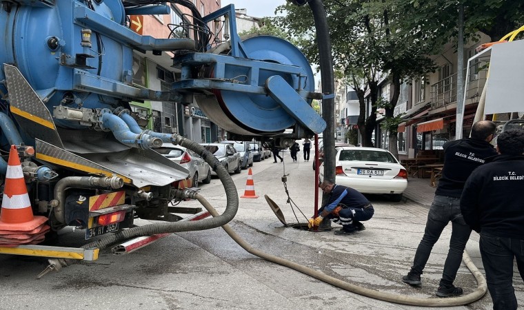 Bilecikte ilaçlama çalışmaları belirli aralıklarla devam ediyor