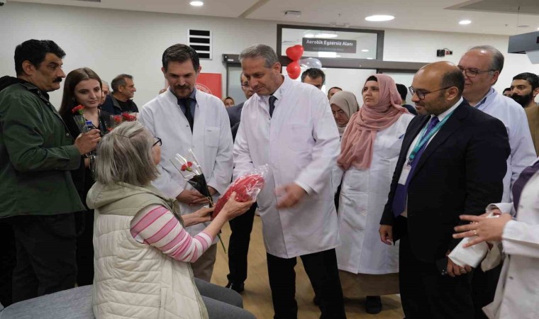 Çam ve Sakura Şehir Hastanesi 4 yaşında, Başhekim Prof. Dr. Sağlam, “Halkımızdan ciddi rağbet görüyor”