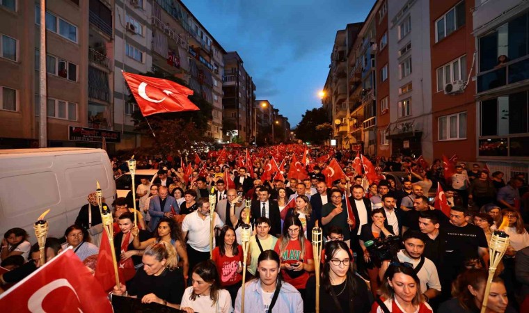 Denizlide 19 Mayıs coşkusuna on binler ortak oldu