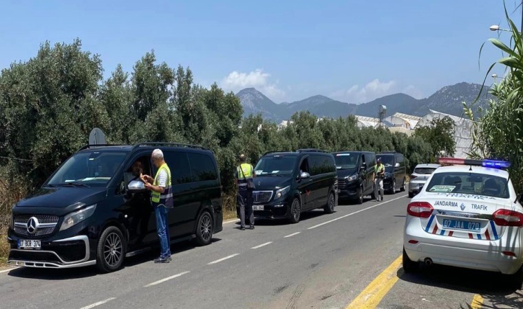 Gazipaşada korsan taşımacılık denetlendi