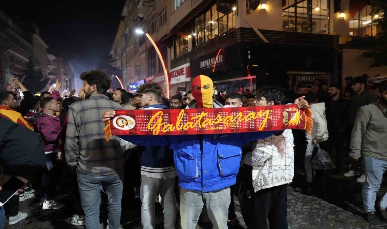 Gümüşhanede Galatasarayın şampiyonluğu coşkuyla kutlandı