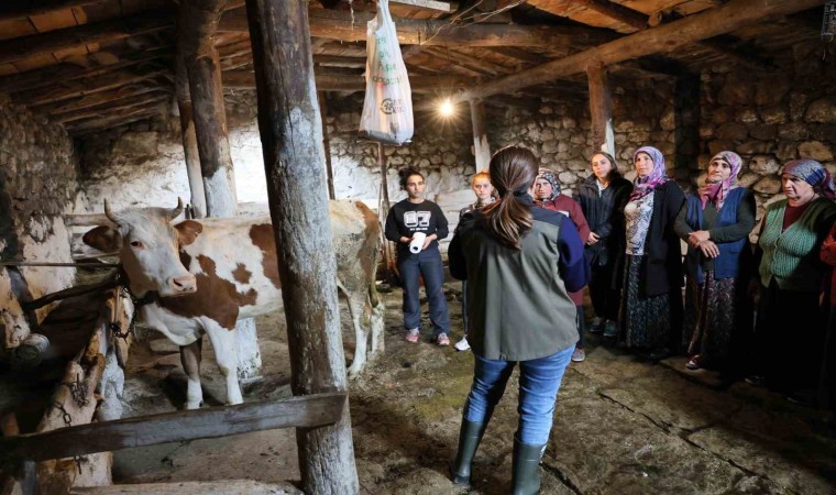 Karsta kadın çiftçilere eğitim verildi