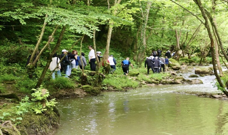 Körfezin doğal güzelliklerinde trekking keyfi