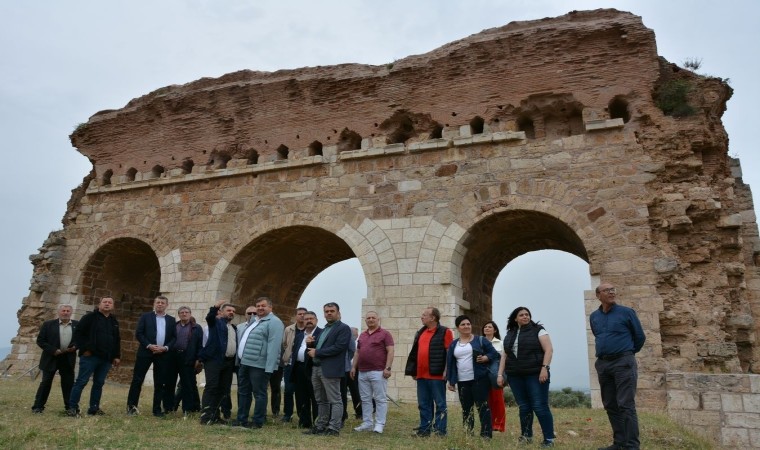 Künkcüden Tralleiste tarihi toplantı