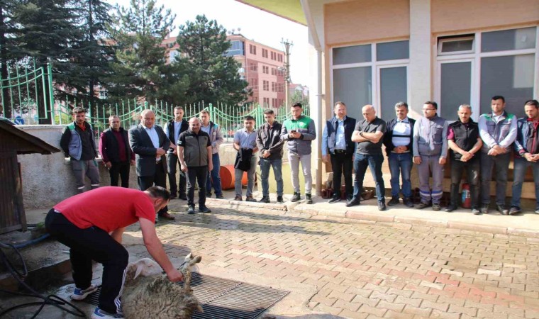 Kütahya Orman Bölge Müdürlüğünde kazasız bir yangın sezonu için kurban kesildi