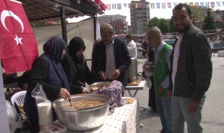 Kütahyada Filistin yararına hayır çarşısı