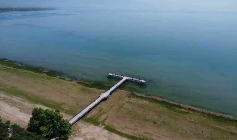 Nisan ve mayıs yağmurları İznik Gölüne yaradı