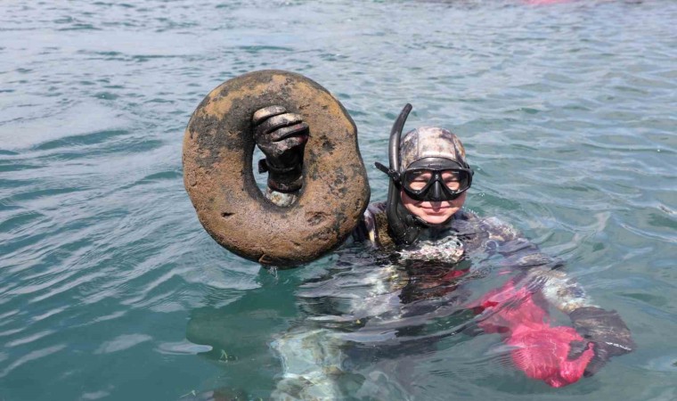 Ortakentte deniz dibi temizliği