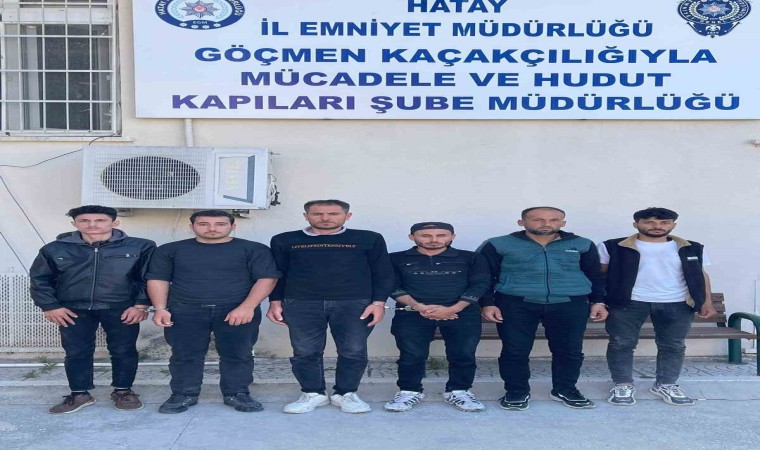 Otomobilden adeta göçmen fışkırdı