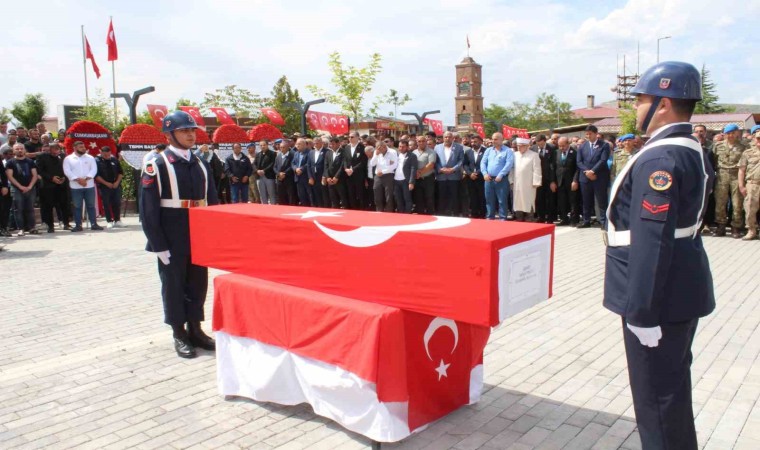 Pençe Kilit şehidi Eruhta son yolculuğuna uğurlandı