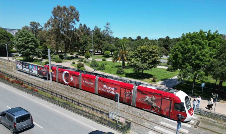 Samsun tramvayları 19 Mayısa özel giyindi