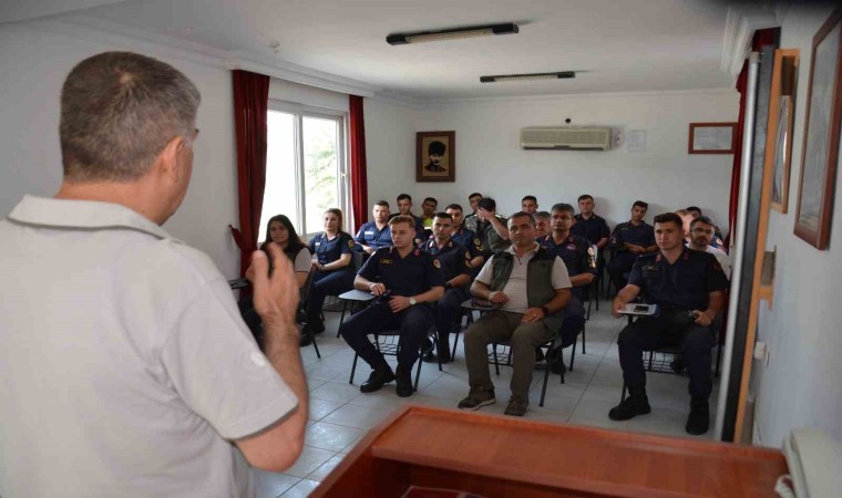 Silifkede jandarmaya orman yangınlarıyla mücadele eğitimi verildi