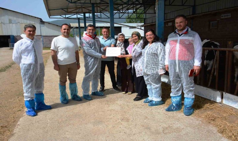 Simavda ilk hastalıktan ari işletmesi sertifikalandırıldı