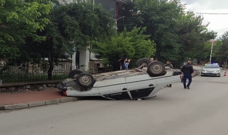 Tavşanlıda trafik kazası: 2 yaralı