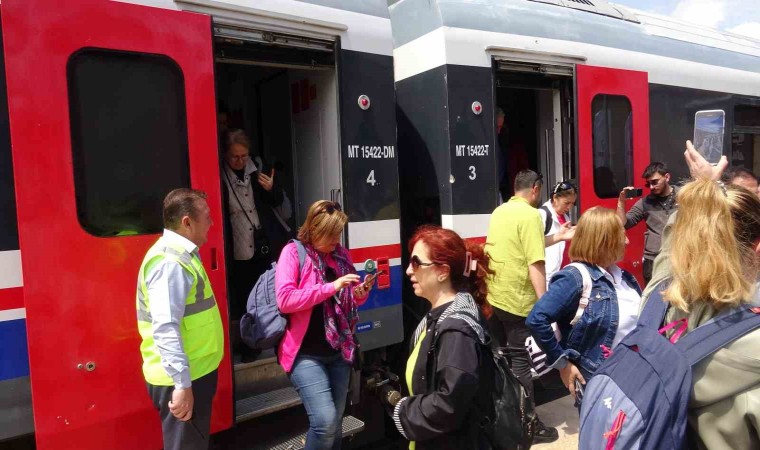 Turistik Tuz Ekspresinin 2. seferinde yolcular Çankırıya hayran kaldı