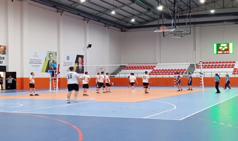 15 Temmuz Voleybol Turnuvası Sandıklıda başladı