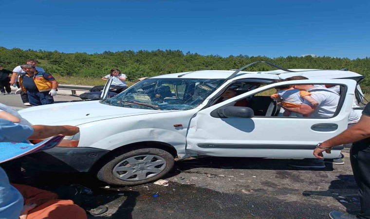 1i ağır 6 kişinin yaralandığı kazanın güvenlik kamerası ortaya çıktı