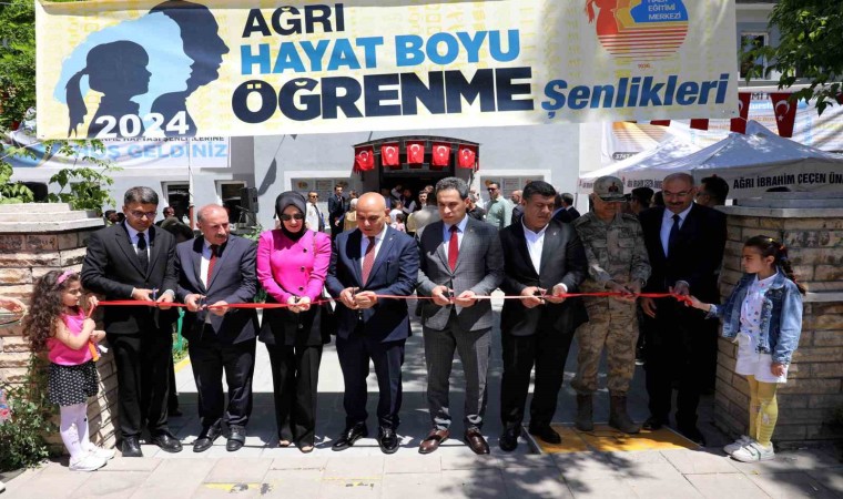 Ağrıda Hayat Boyu Öğrenme Şenliği düzenlendi