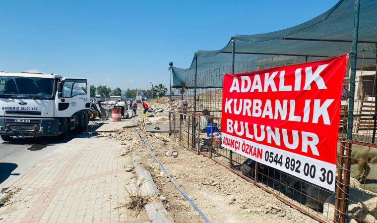 Akdenizde kurban kesim ve satış yerleri hazır