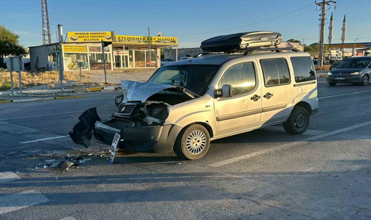 Aksarayda zincirleme trafik kazası: 5 yaralı