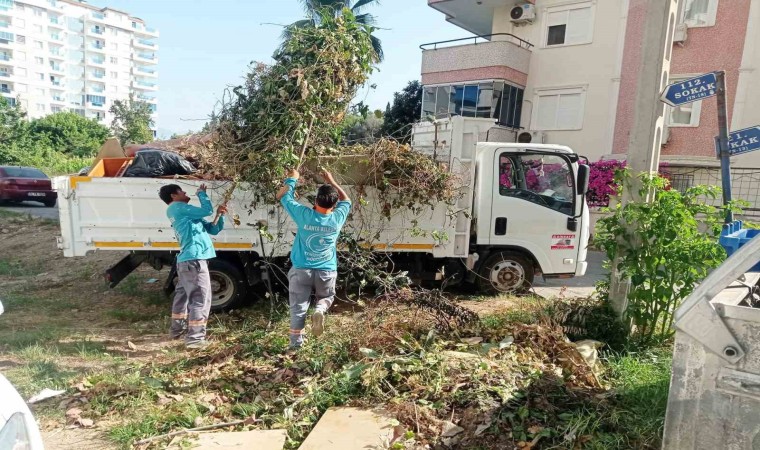 Alanya Belediyesi bayram boyunca 5 bin ton atık topladı