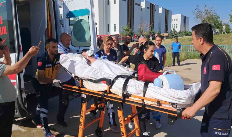 Ambulans helikopter KOAH hastası için Karamandan Ankaraya havalandı