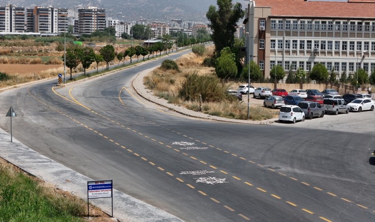 Aydın Büyükşehir Belediyesi Zeybekler Bulvarını yeniledi