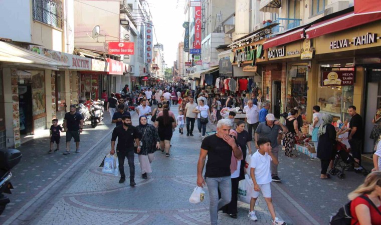 Aydında çarşı pazar yoğunluğu