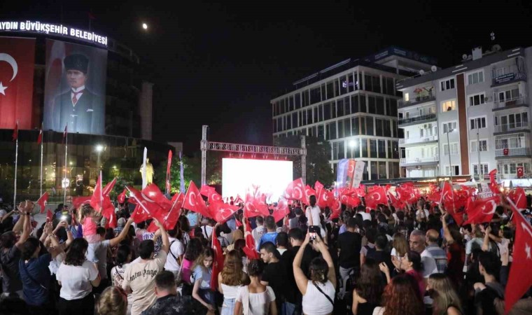 Aydında milli maç heyecanı dev ekranda yaşanacak