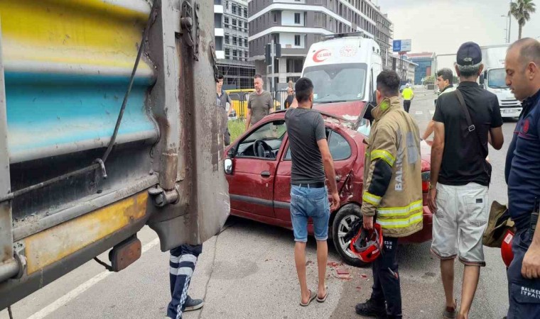 Bandırmada feci kaza: Dorse ile otomobilin arasına sıkıştı