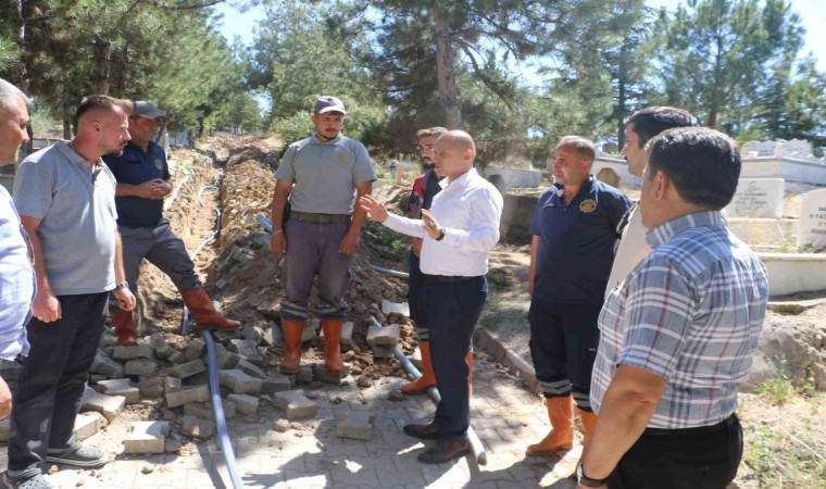 Başkan Önal: Yuva Mezarlığında su hatlarını yeniliyoruz