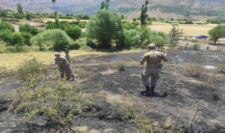 Batmanda köyde korkutan yangın