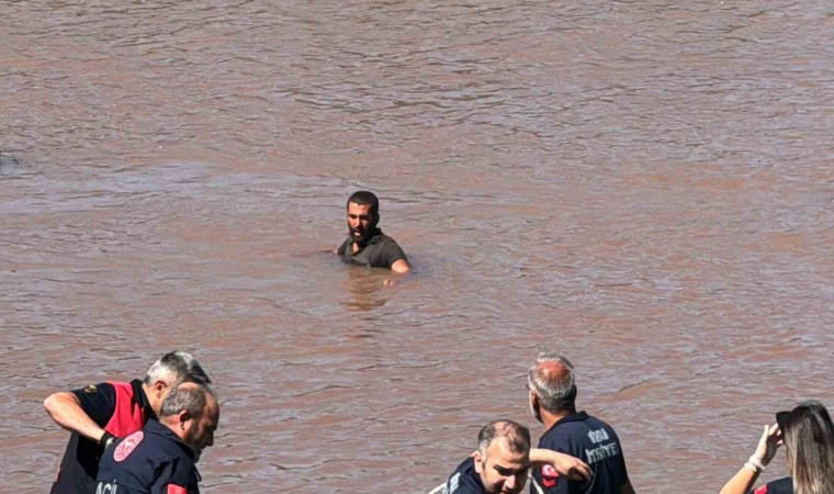 Bindiği at kaçırdı, Kızılırmakta boğulmaktan son anda kurtarıldı