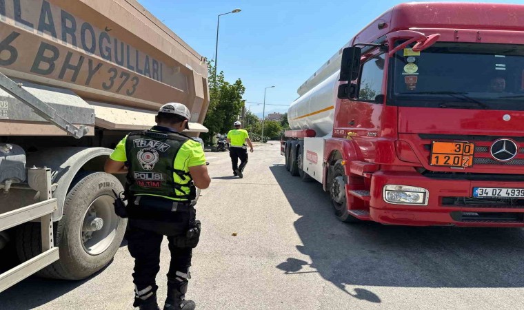 Bursada tehlike saçan hafriyat kamyon sürücüleri teker teker yakalandı