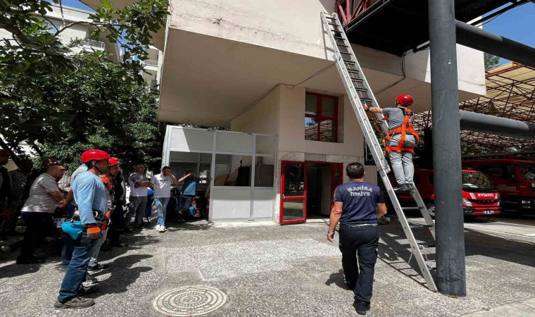 Büyükşehirin ekiplerine yüksekte çalışma eğitimi