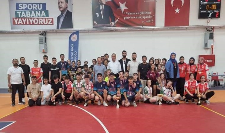 Çal Okul Sporları Voleybol Turnuvası Bekillide gerçekleşti