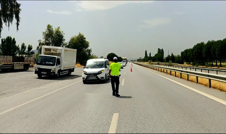 Çinede bayram tatili trafik denetimleri artırıldı