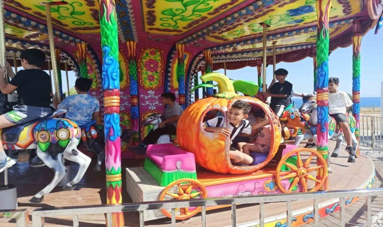 Didimde “Engel tanımayanlar” Lunaparkta eğlendi