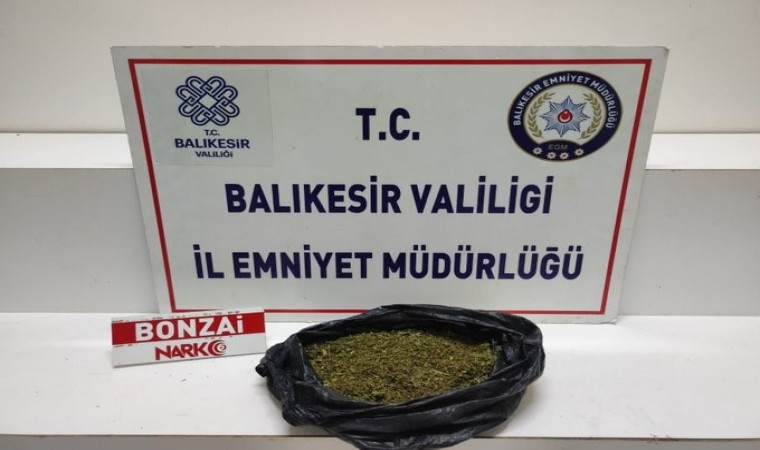 Edremitte 300 gram sentetik uyuşturucu ele geçirildi